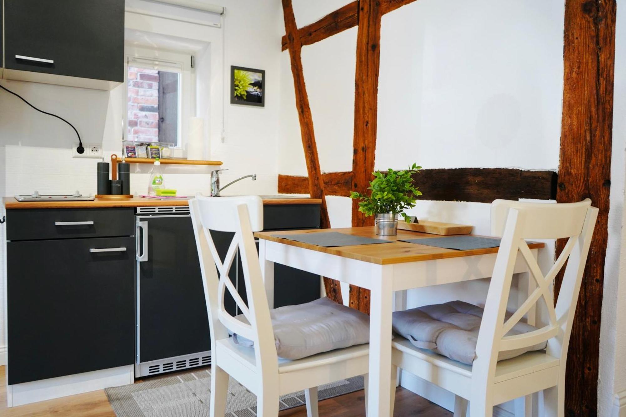Altstadt Apartment II - Terrasse- Waschmaschine- Parkplatz Wolfsbourg Extérieur photo